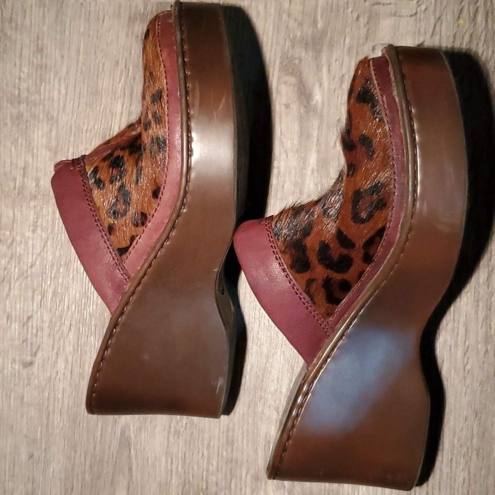 ✳️ LOVED UP PONY HAIR CLOGS - Picture 8 of 16